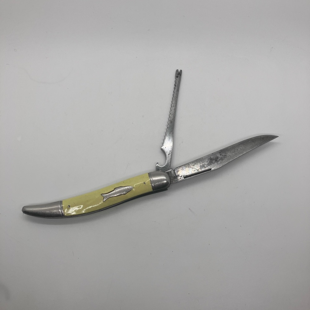 Yellow Fishing Knife Imperial made in USA fillet scale vintage SOLD